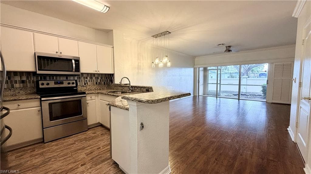 8527 Athena CT, LEHIGH ACRES FL 33971-3