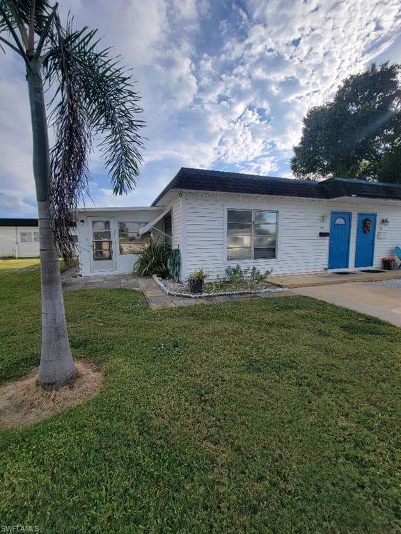 45 Tangelo CT, LEHIGH ACRES FL 33936-2
