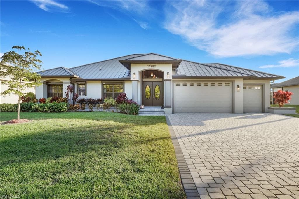 11982 Royal Tee CIR, CAPE CORAL FL 33991-1