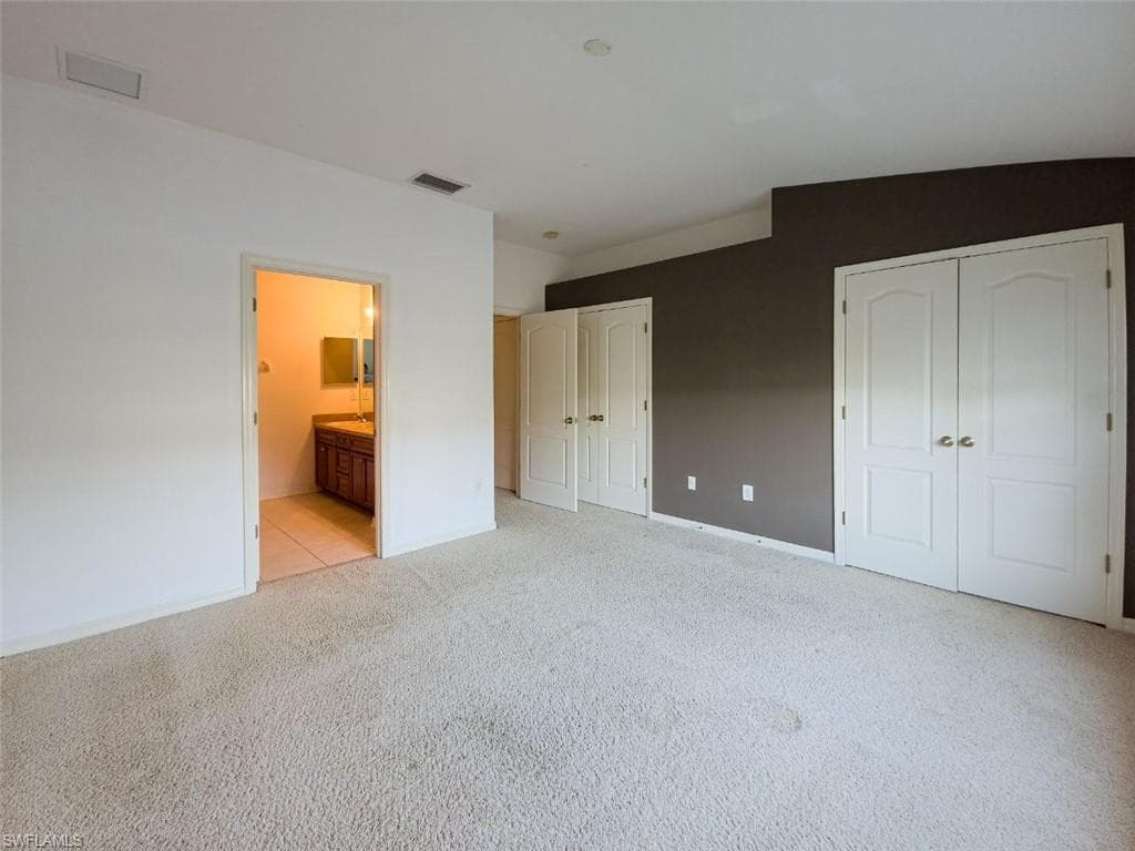 1044 Sleepy Oak DR, ZEPHYRHILLS FL 33543-12