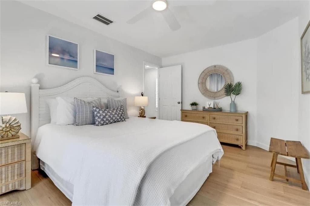 1097 Frank Whiteman BLVD, NAPLES FL 34103-18