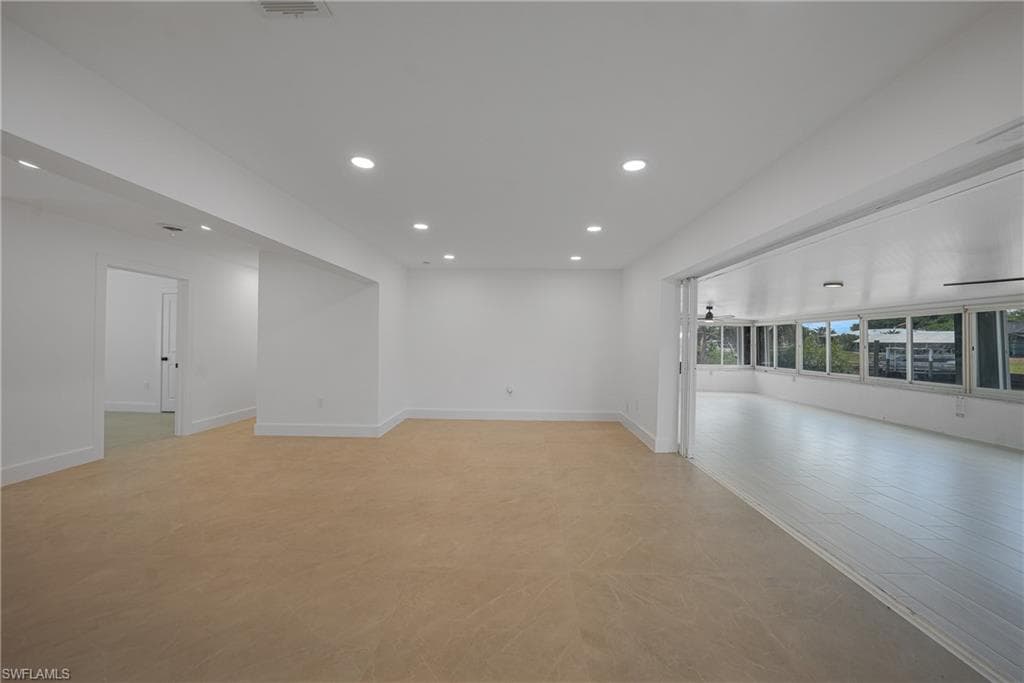 27385 Voyageur DR, PUNTA GORDA FL 33983-19