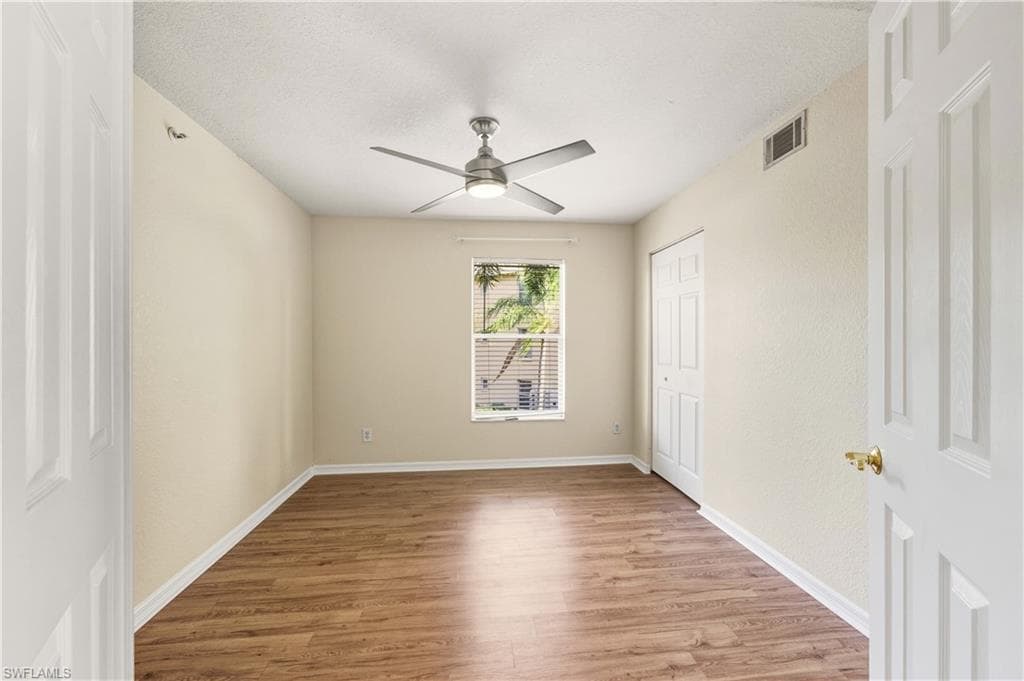 9650 Victoria LN # B208, NAPLES FL 34109-23
