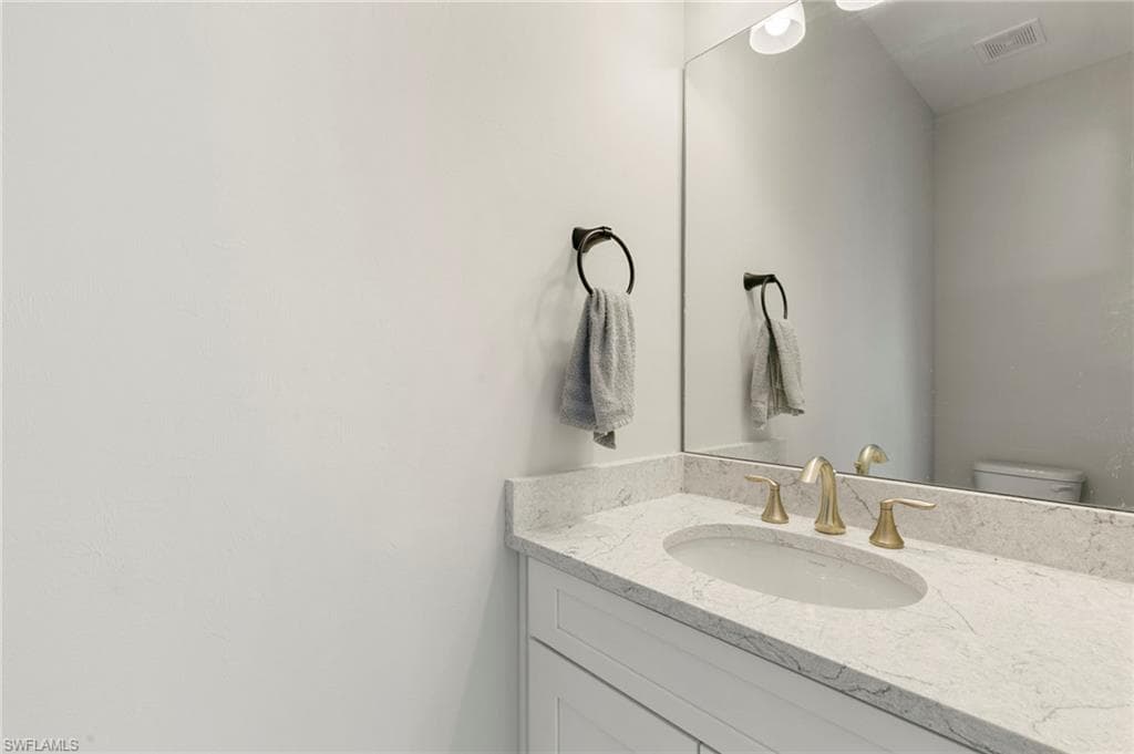 387 Grace Bay LN, NAPLES FL 34114-21