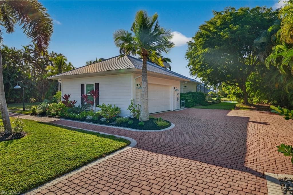 12351 Coconut Creek CT, FORT MYERS FL 33908-3