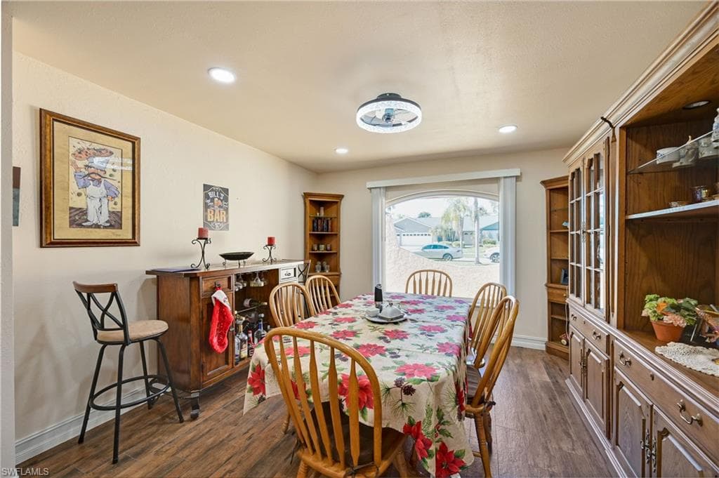 4240 Perth CT, NORTH FORT MYERS FL 33903-3