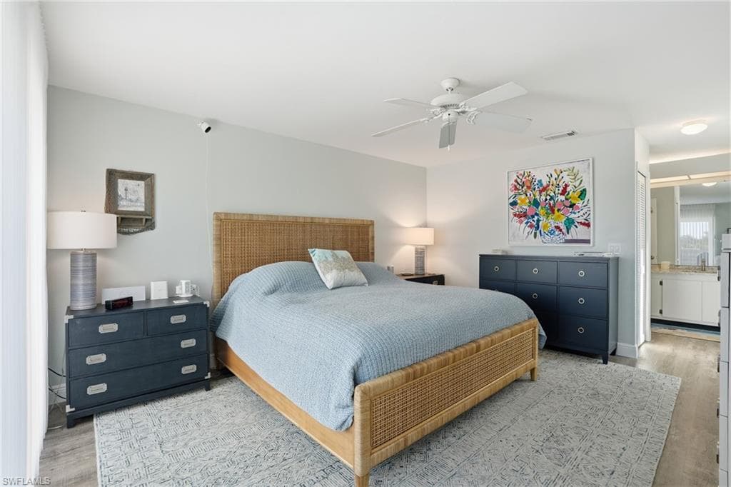 1039 Beach RD # 101, SANIBEL FL 33957-15