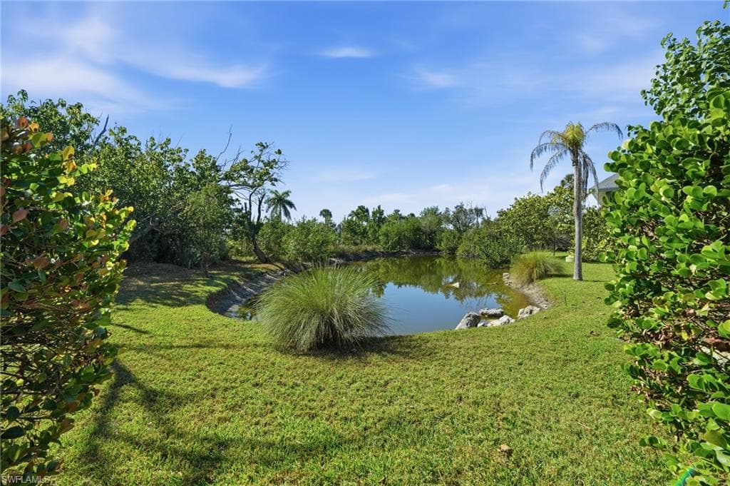 1039 Beach RD # 101, SANIBEL FL 33957-37