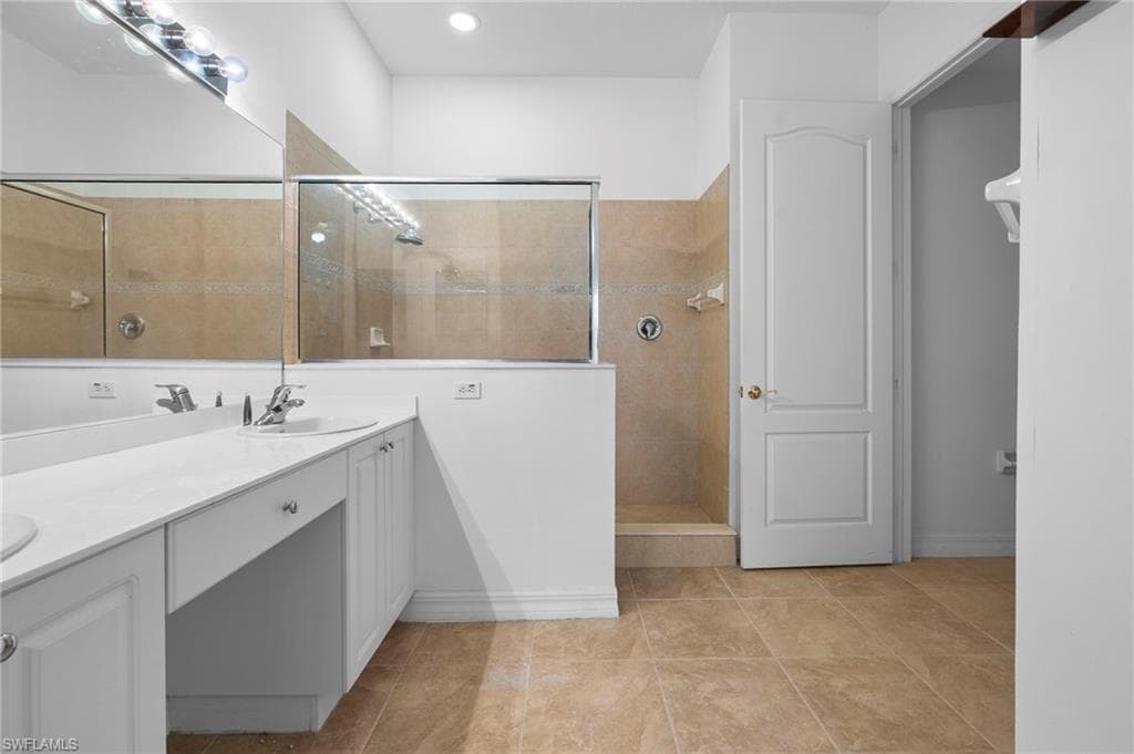 6010 Jonathans Bay CIR # 102, FORT MYERS FL 33908-17