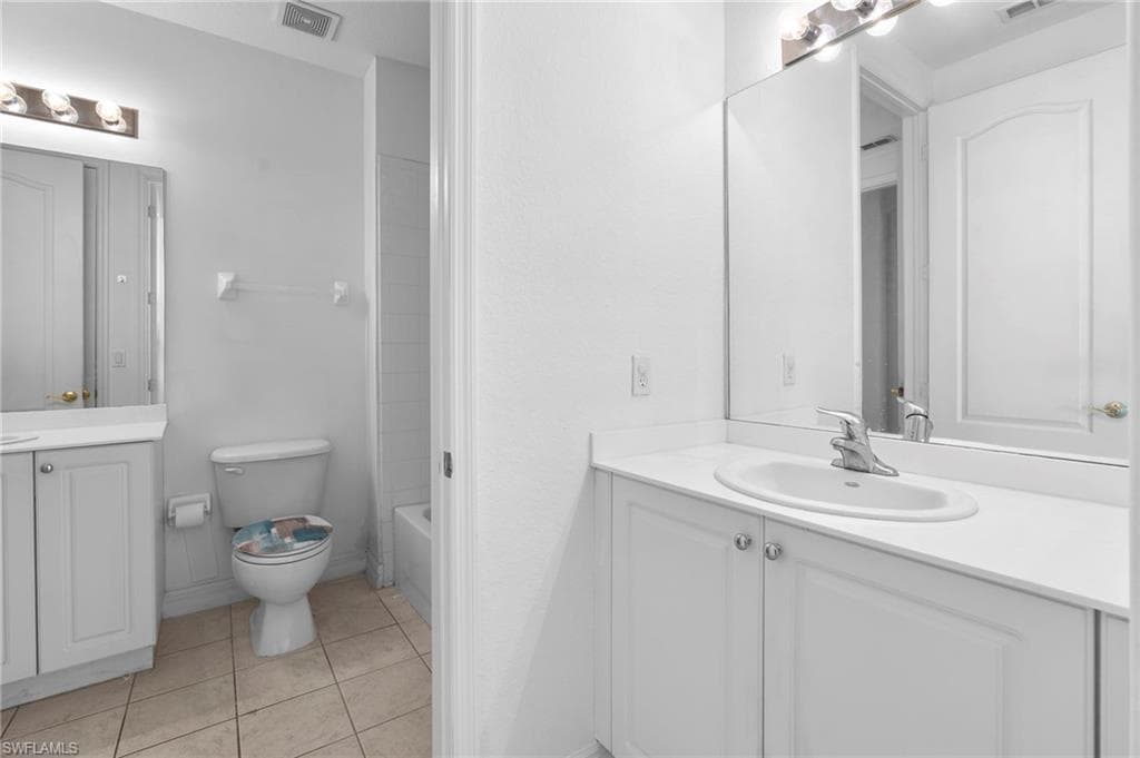 6010 Jonathans Bay CIR # 102, FORT MYERS FL 33908-18