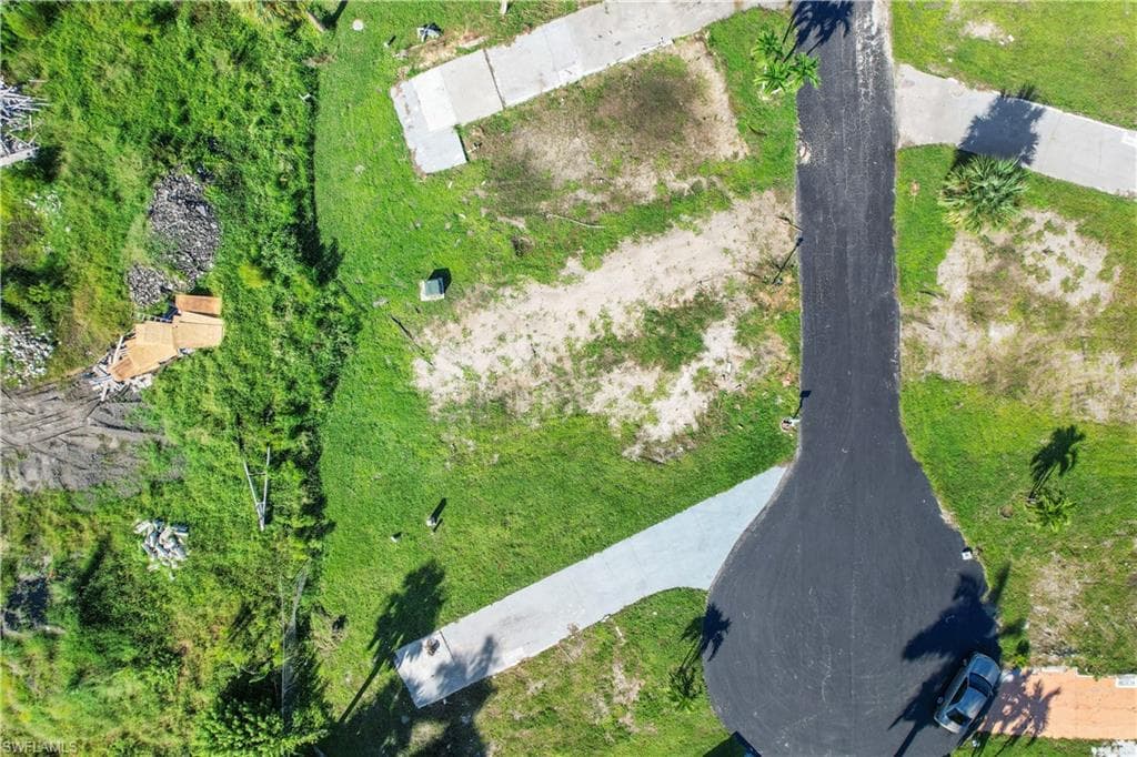 123 Ash LN, FORT MYERS FL 33908-9