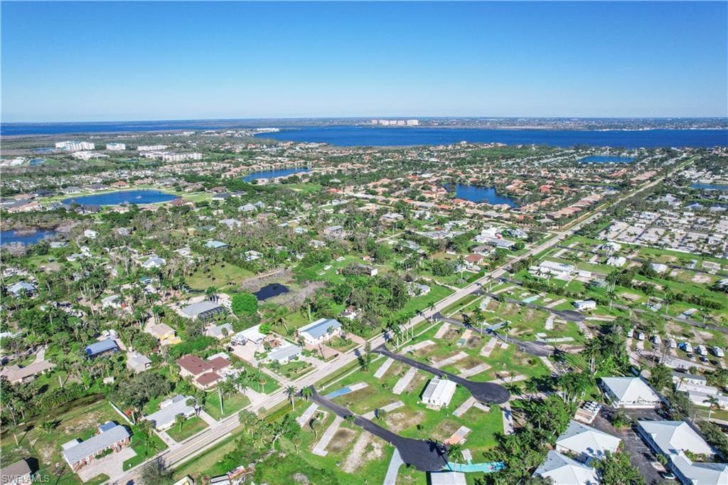 123 Ash LN, FORT MYERS FL 33908-13