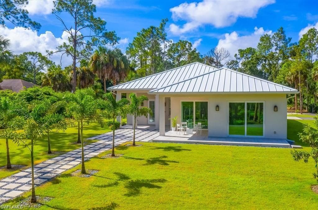 3740 3rd AVE SW, NAPLES FL 34117-15