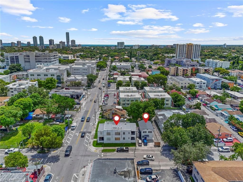 500 SW 8th AVE, MIAMI FL 33130-32