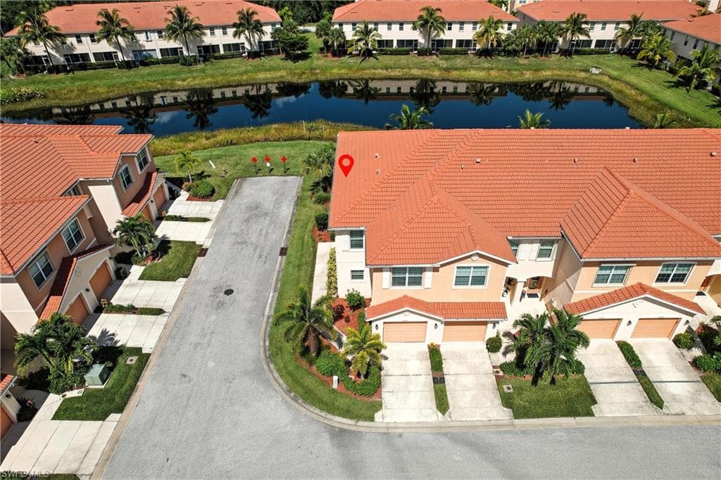 8895 Via Isola CT, FORT MYERS FL 33966-35