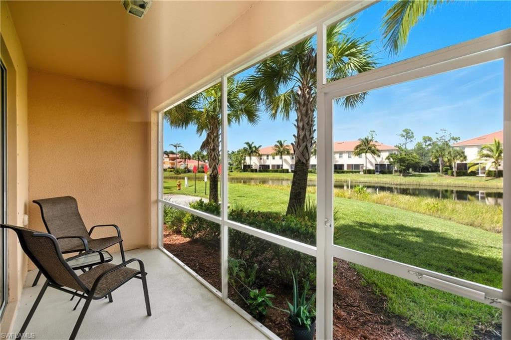 8895 Via Isola CT, FORT MYERS FL 33966-29
