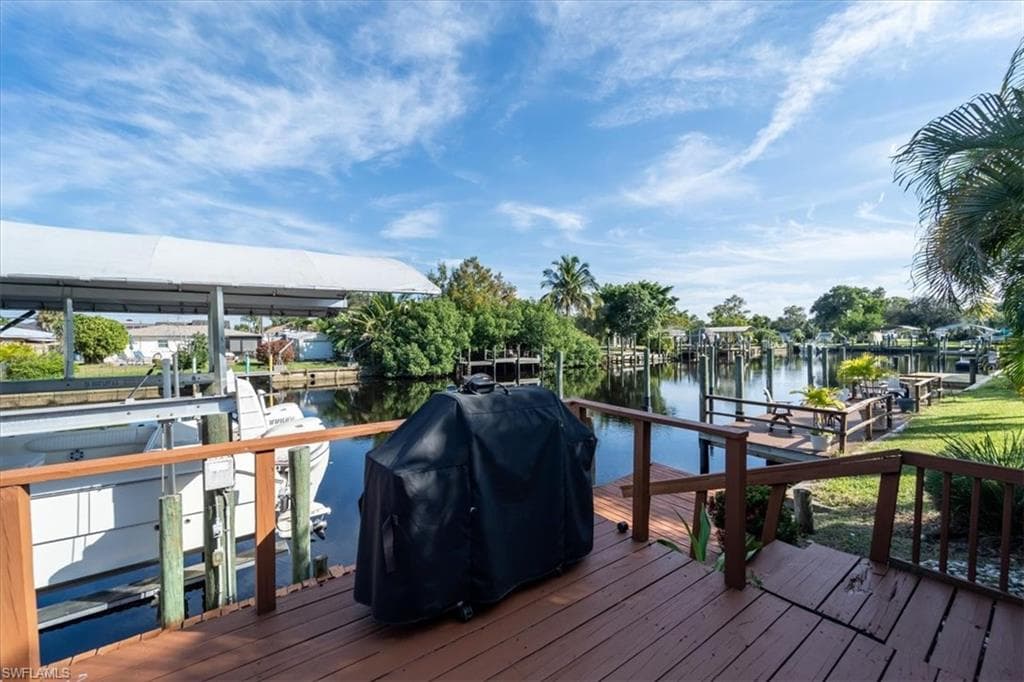 2132 Barbados AVE, FORT MYERS FL 33905-38