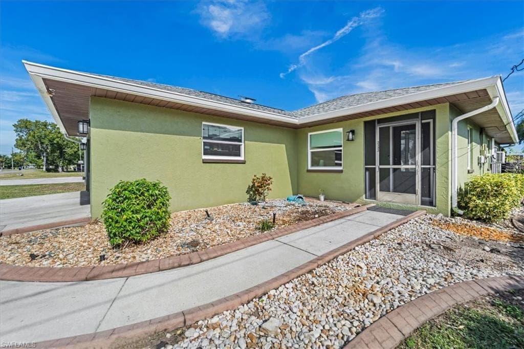 2132 Barbados AVE, FORT MYERS FL 33905-3