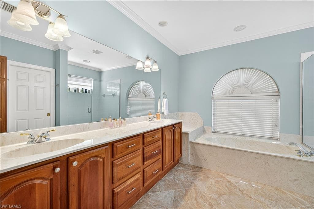 2229 Goshawk CT, NAPLES FL 34105-11