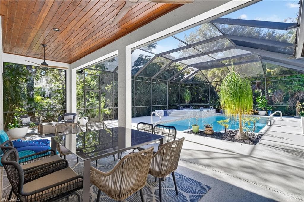 2229 Goshawk CT, NAPLES FL 34105-18