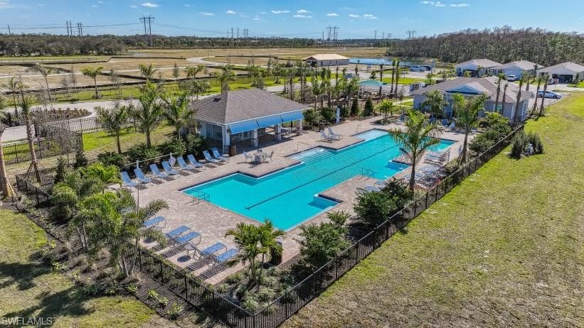 8327 EVERLY PRESERVE DR, LEHIGH ACRES FL 33971-10
