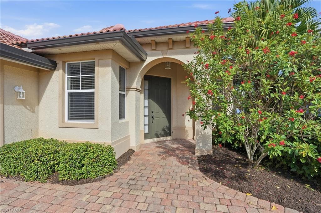 10537 Bella Vista DR, FORT MYERS FL 33913-1