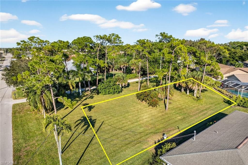 28195 Meadowlark LN, BONITA SPRINGS FL 34134-3