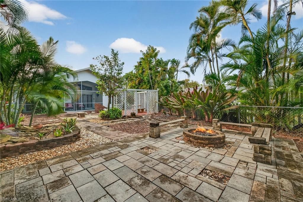 18015 Horseshoe Bay CIR, FORT MYERS FL 33967-21