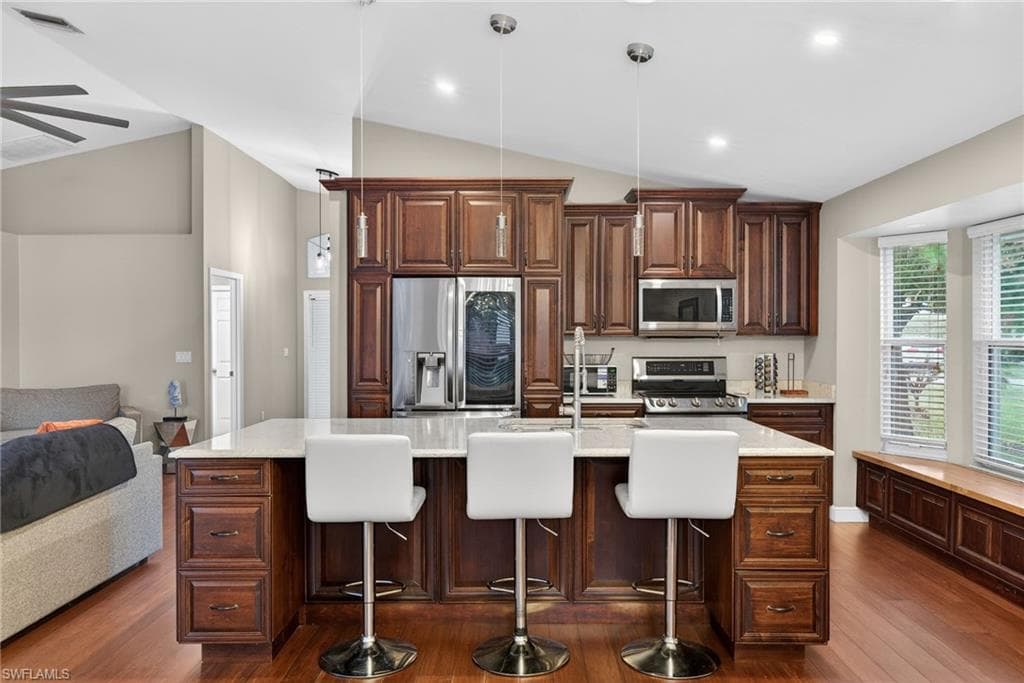 18015 Horseshoe Bay CIR, FORT MYERS FL 33967-9