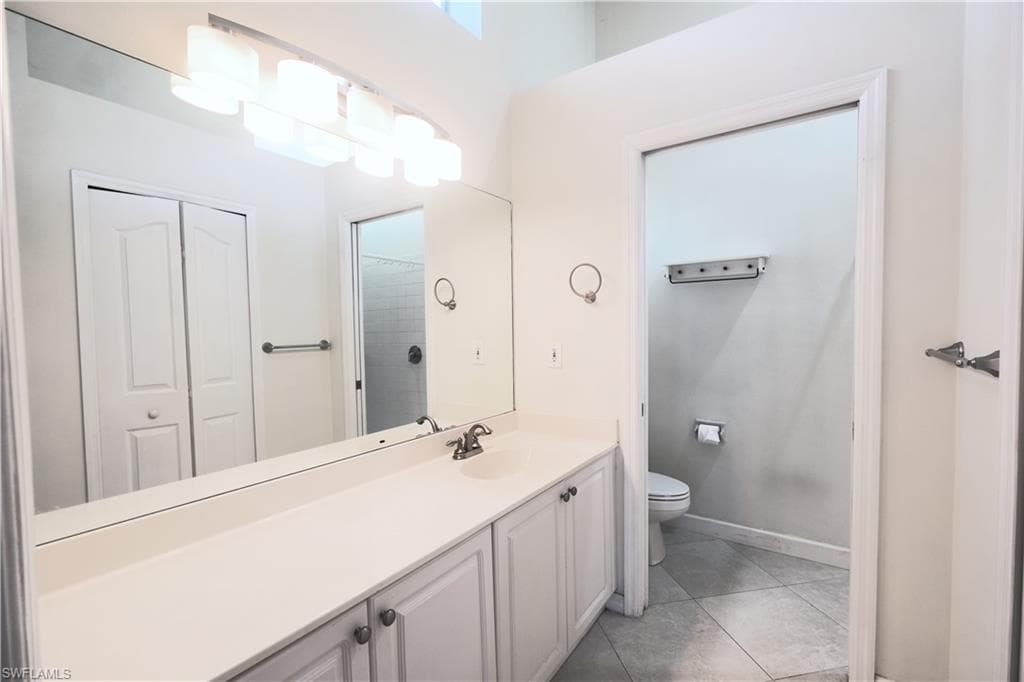 5442 Whitten DR, NAPLES FL 34104-15