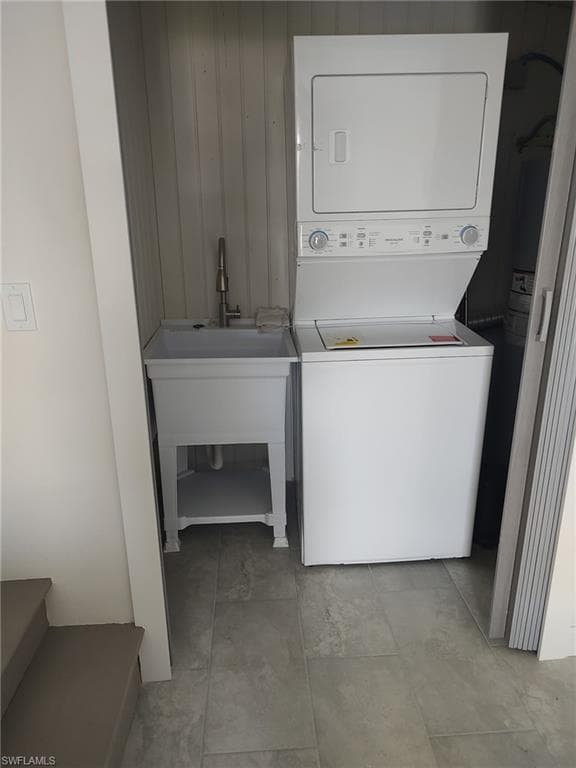 20711 Port DR, ESTERO FL 33928-12