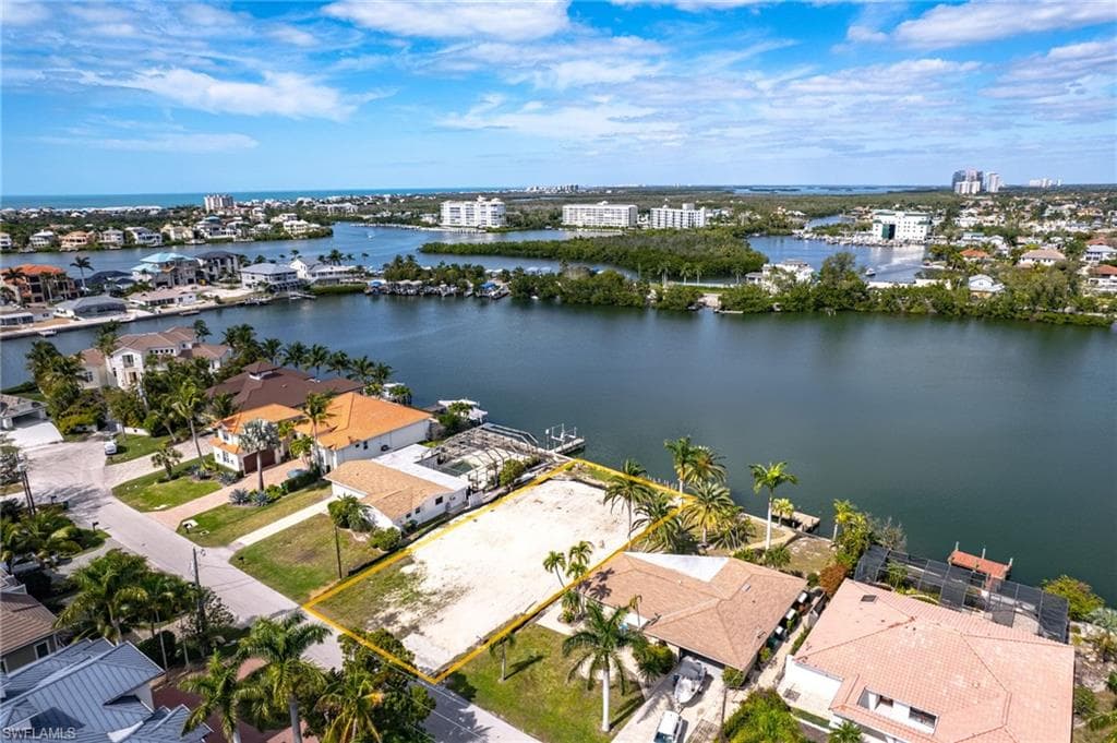 251 6th ST, BONITA SPRINGS FL 34134-4