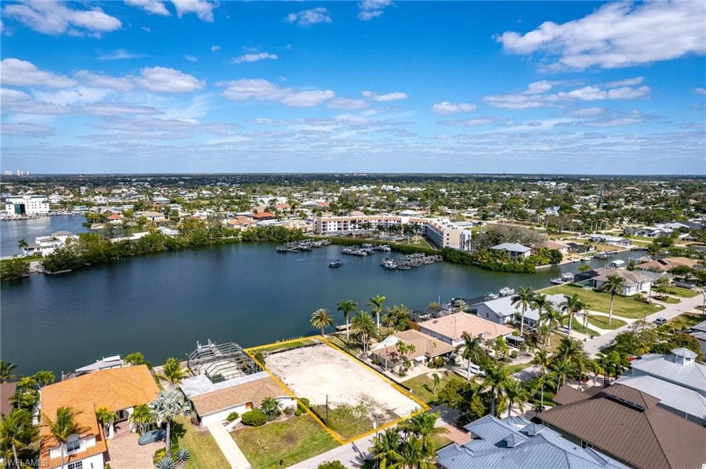 251 6th ST, BONITA SPRINGS FL 34134-9