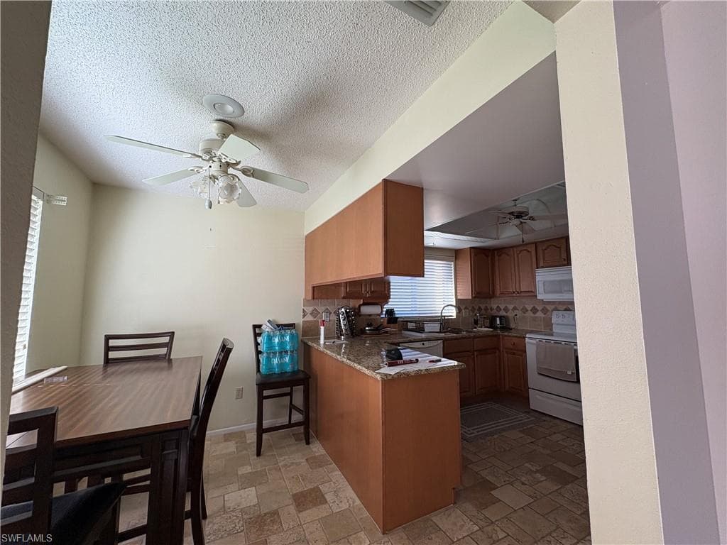 7371 Golf Villa DR, FORT MYERS FL 33967-2