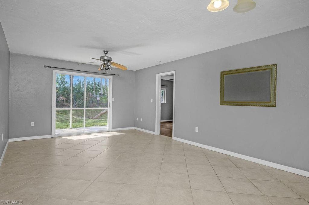2360 Naples Trace CIR # 2, NAPLES FL 34109-10