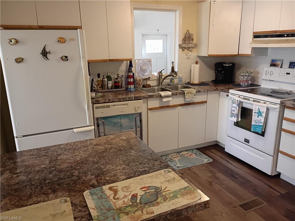 7867 Raymary ST, BOKEELIA FL 33922-15