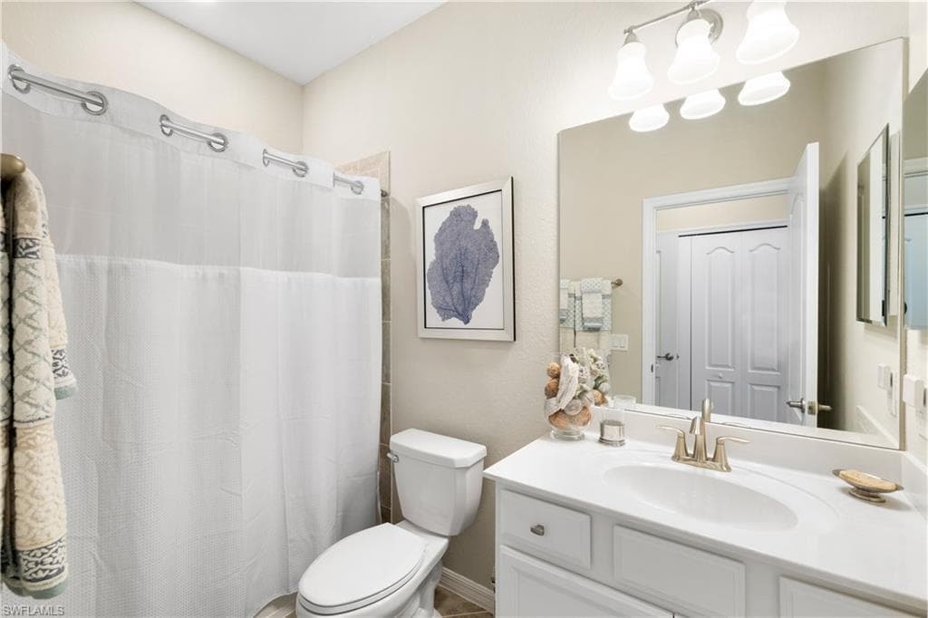 4698 Abaca CIR, NAPLES FL 34119-19