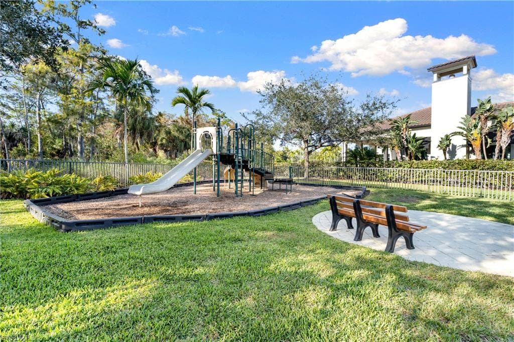 4698 Abaca CIR, NAPLES FL 34119-32