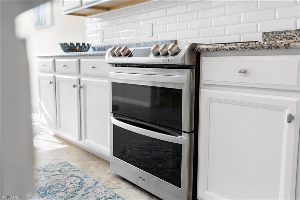 4698 Abaca CIR, NAPLES FL 34119-13