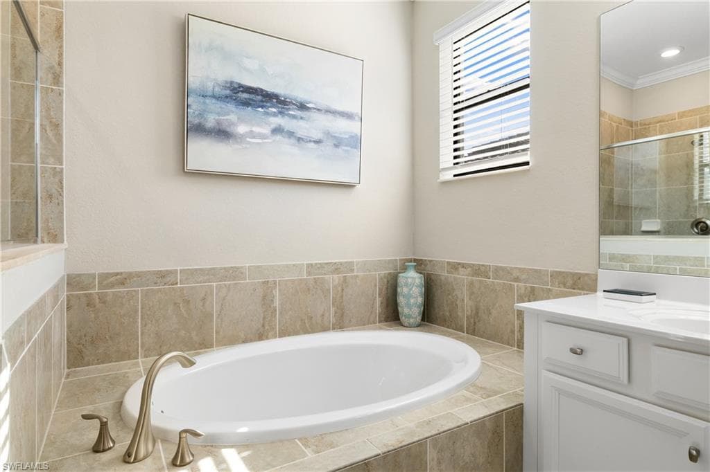 4698 Abaca CIR, NAPLES FL 34119-17