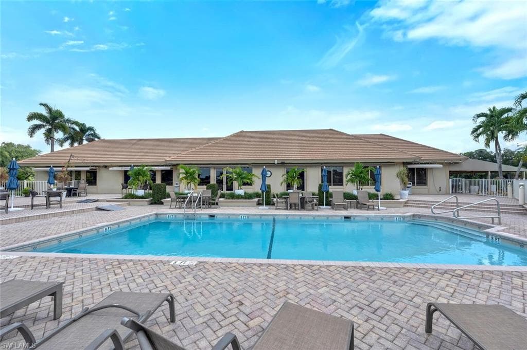 10800 Fieldfair DR, NAPLES FL 34119-45