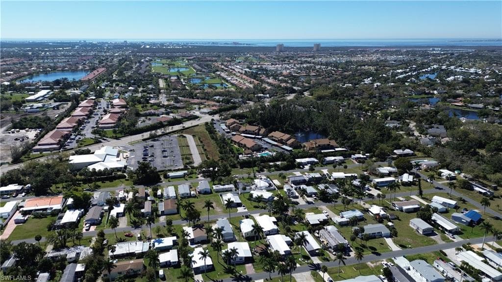 12135 Hibiscus DR, FORT MYERS FL 33908-9