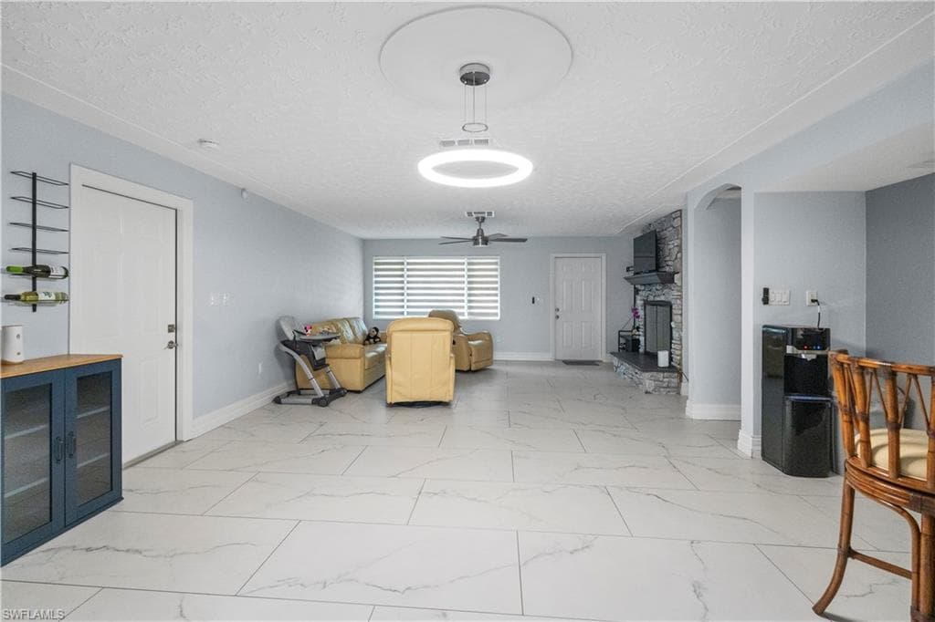 3586 Croton RD, NAPLES FL 34104-5