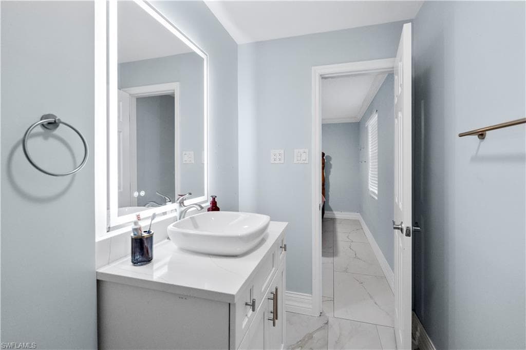 3586 Croton RD, NAPLES FL 34104-15