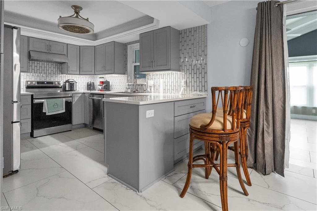 3586 Croton RD, NAPLES FL 34104-7