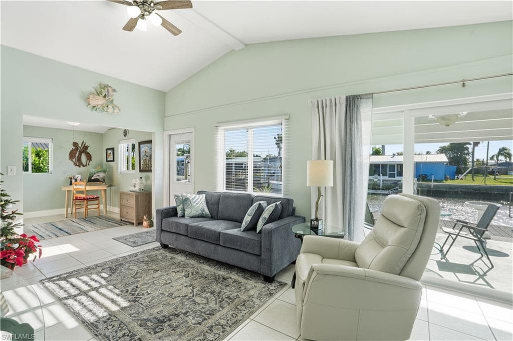 2607 Bayshore DR, MATLACHA FL 33993-6