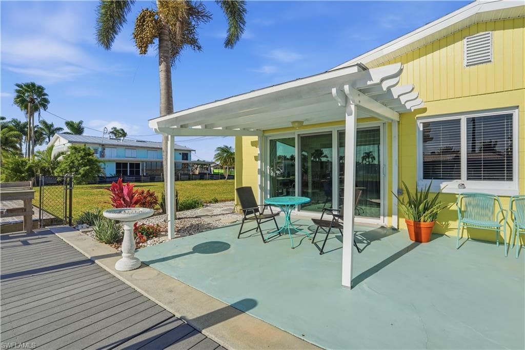 2607 Bayshore DR, MATLACHA FL 33993-27