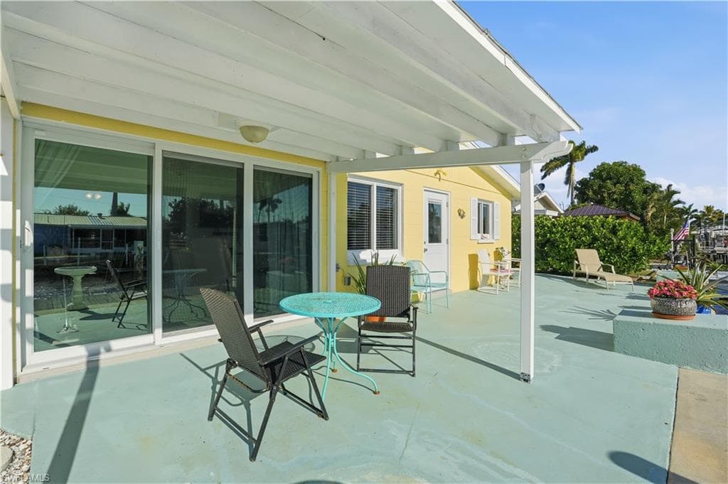 2607 Bayshore DR, MATLACHA FL 33993-28