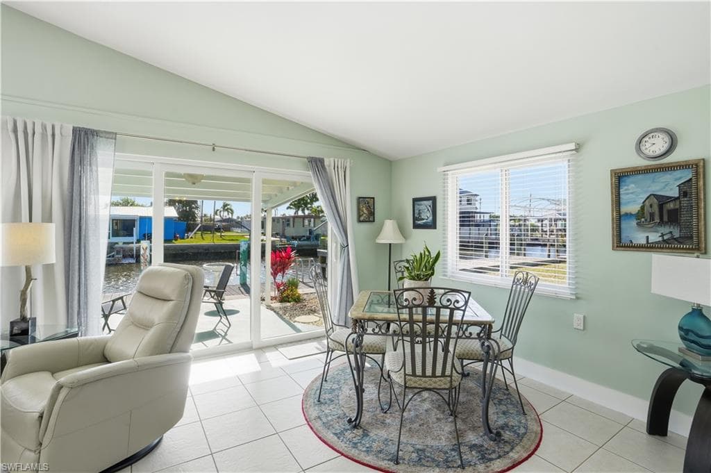 2607 Bayshore DR, MATLACHA FL 33993-7