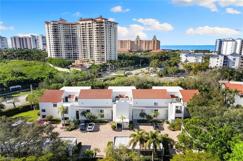 592 Beachwalk CIR # N102, NAPLES FL 34108-1